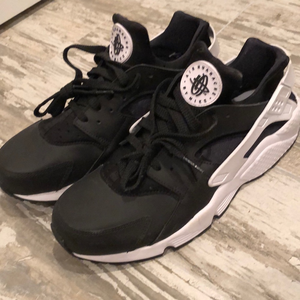 New w/o tags Nike Air Huarache